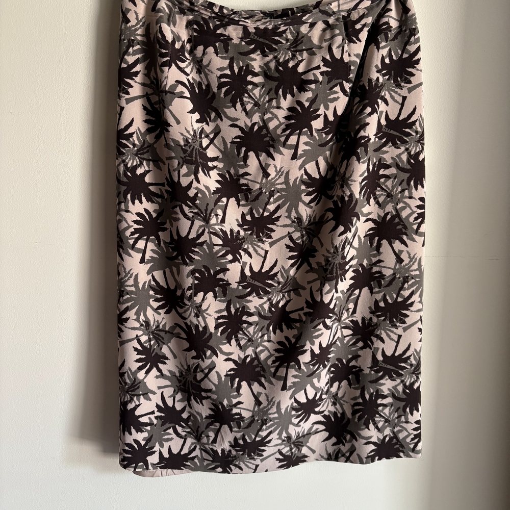 Chic Black and Cream Patterned A-Line Skirt